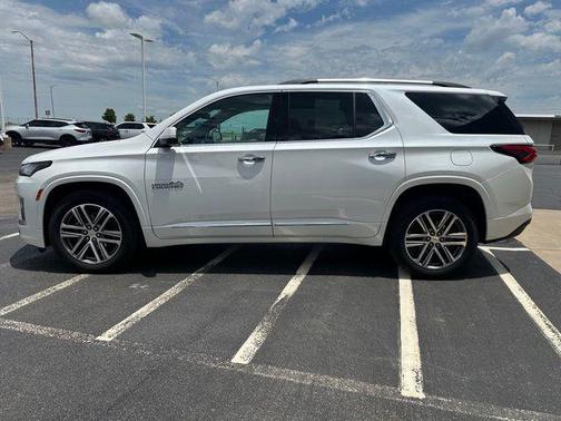 2022 Chevrolet Traverse High Country