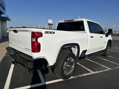 2024 Chevrolet Silverado 2500 Custom