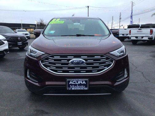 2022 Ford Edge Titanium