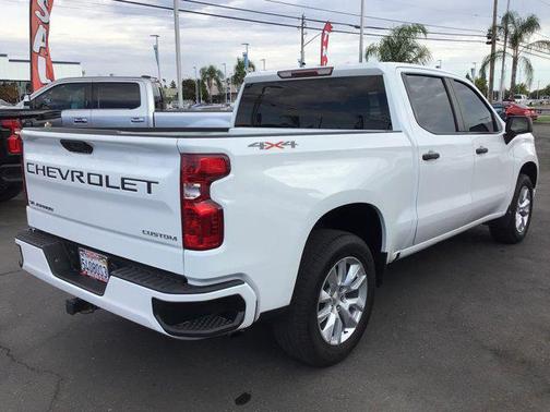 2022 Chevrolet Silverado 1500 Custom