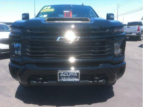 2024 Chevrolet Silverado 2500 Custom