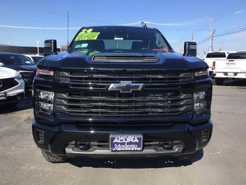 2024 Chevrolet Silverado 2500 Custom