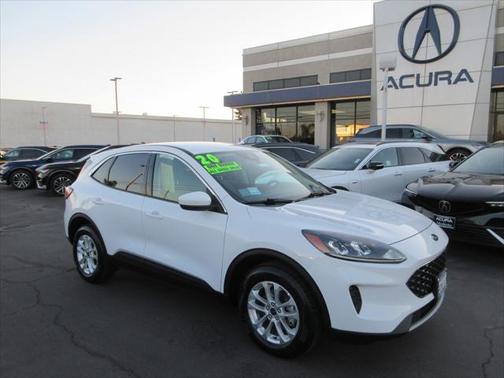 2020 Ford Escape SE
