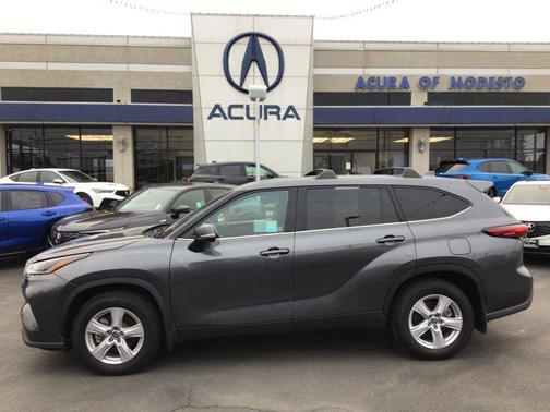 2021 Toyota Highlander LE