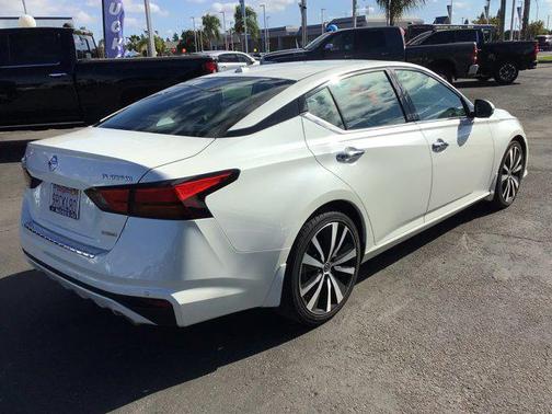 2020 Nissan Altima Platinum VC-Turbo FWD