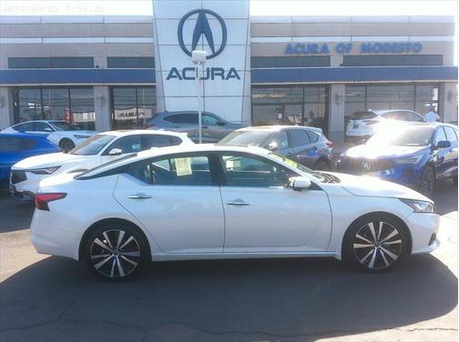 2020 Nissan Altima Platinum VC-Turbo FWD