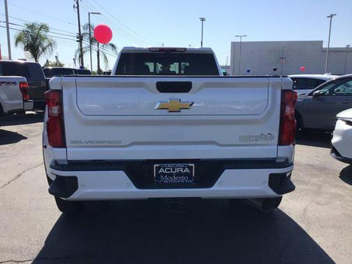 2025 Chevrolet Silverado 3500 High Country