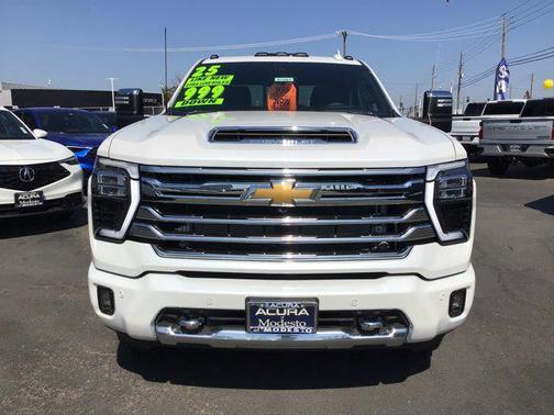 2025 Chevrolet Silverado 3500 High Country