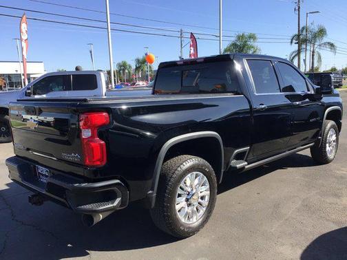 2022 Chevrolet Silverado 2500 High Country