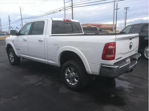 2022 RAM 2500 Laramie Crew Cab 4x4 6'4' Box