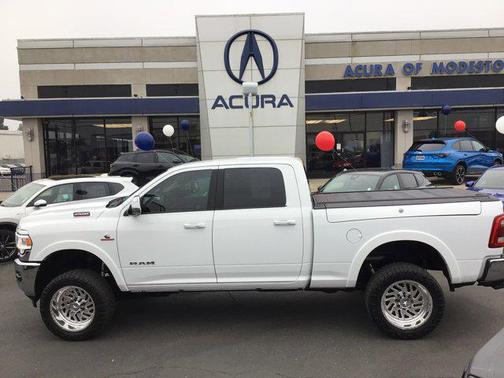 2022 RAM 2500 Laramie Crew Cab 4x4 6'4' Box