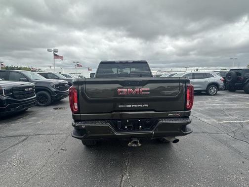 2022 GMC Sierra 2500 AT4