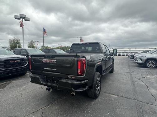 2022 GMC Sierra 2500 AT4
