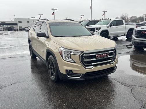 2022 GMC Terrain AWD AT4