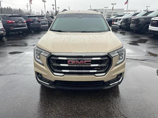 2022 GMC Terrain AWD AT4