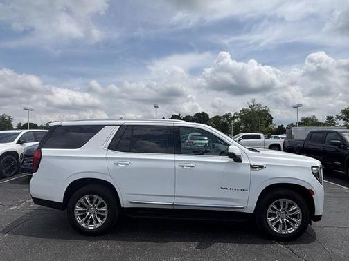 2022 GMC Yukon SLT