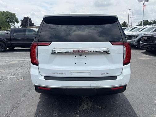 2022 GMC Yukon SLT