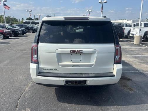 2015 GMC Yukon XL 1500 SLT