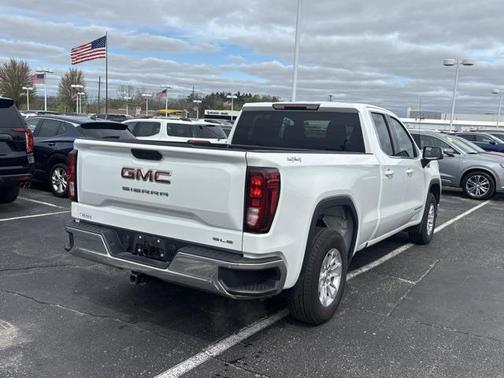 2023 GMC Sierra 1500 SLE