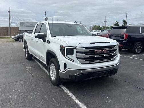 2023 GMC Sierra 1500 SLE