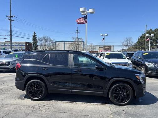 2022 GMC Terrain SLE