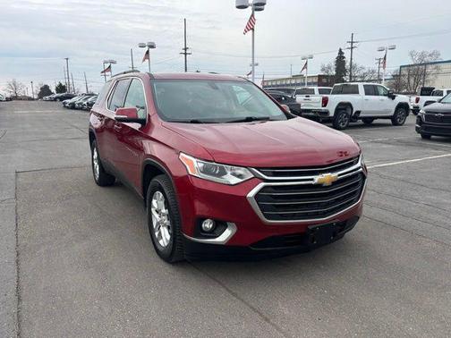 Cajun Red Tintcoat 2019 Chevrolet Traverse LT Cloth