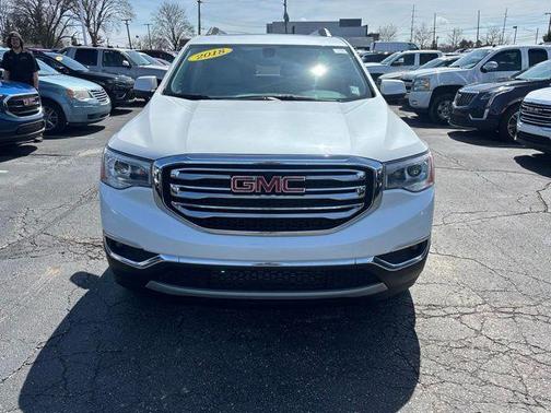 White Frost Tricoat 2018 GMC Acadia SLT-1