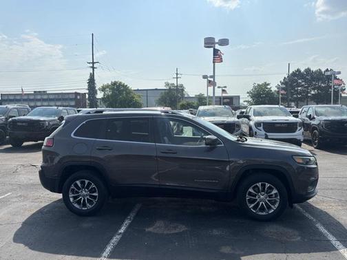 2021 Jeep Cherokee Latitude Lux