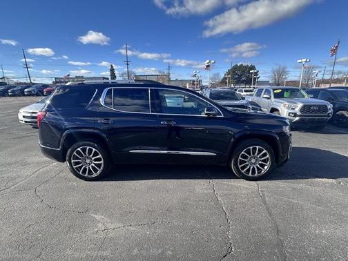 2021 GMC Acadia Denali