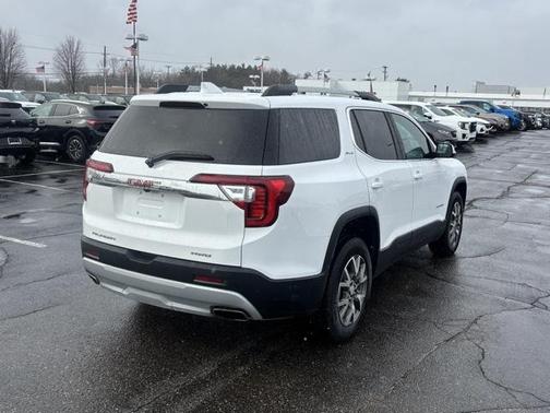 2023 GMC Acadia AWD SLE