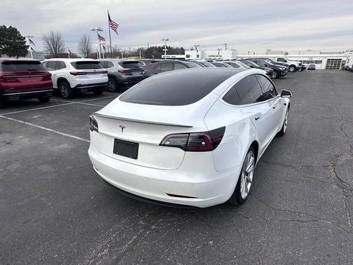 2020 Tesla Model 3 Standard Range