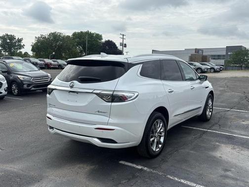 2022 Buick Enclave AWD Avenir