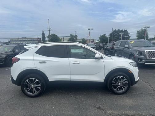 2022 Buick Encore GX Select