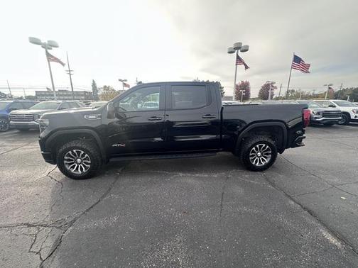 2022 GMC Sierra 1500 AT4