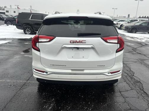 2024 GMC Terrain Denali