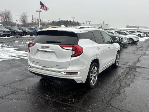 2024 GMC Terrain Denali