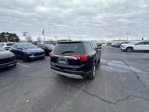2019 GMC Acadia SLE-1