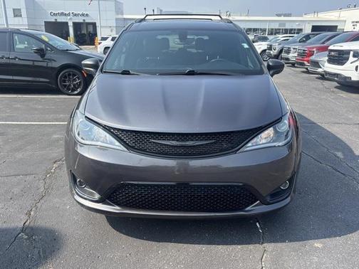 2020 Chrysler Pacifica Touring-L Plus