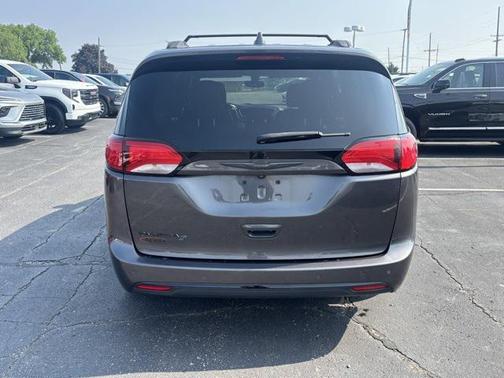 2020 Chrysler Pacifica Touring-L Plus