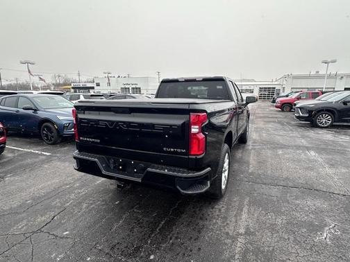 2020 Chevrolet Silverado 1500 Custom