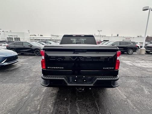 2020 Chevrolet Silverado 1500 Custom