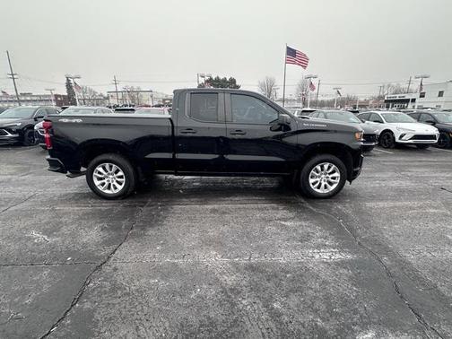 2020 Chevrolet Silverado 1500 Custom