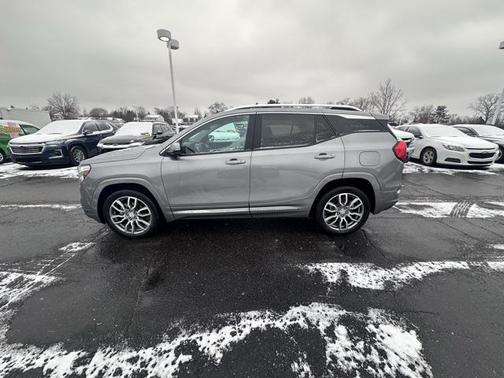 2023 GMC Terrain Denali