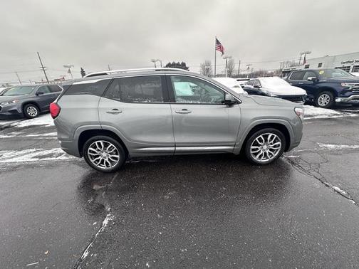 2023 GMC Terrain Denali