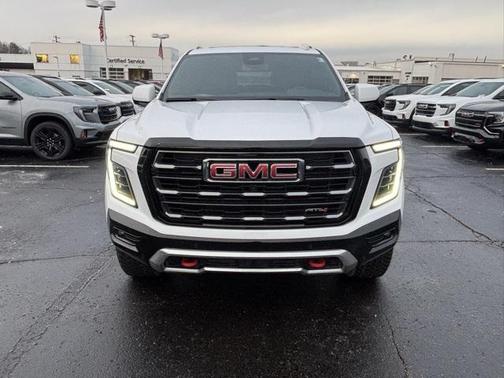 2025 GMC Yukon 4WD AT4