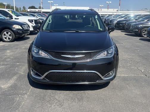 2018 Chrysler Pacifica Touring-L Plus