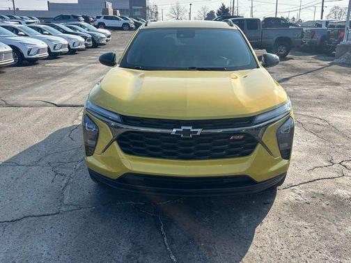 Nitro Yellow Metallic 2024 Chevrolet Trax FWD 2RS