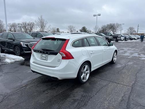 2016 Volvo V60 T5 Premier