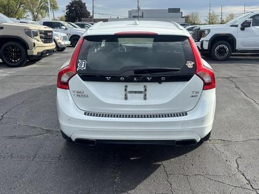 2016 Volvo V60 T5 Premier