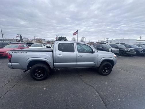 2021 Toyota Tacoma SR